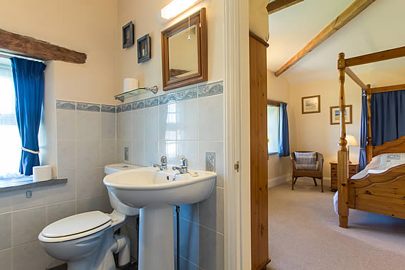 Ensuite bathroom